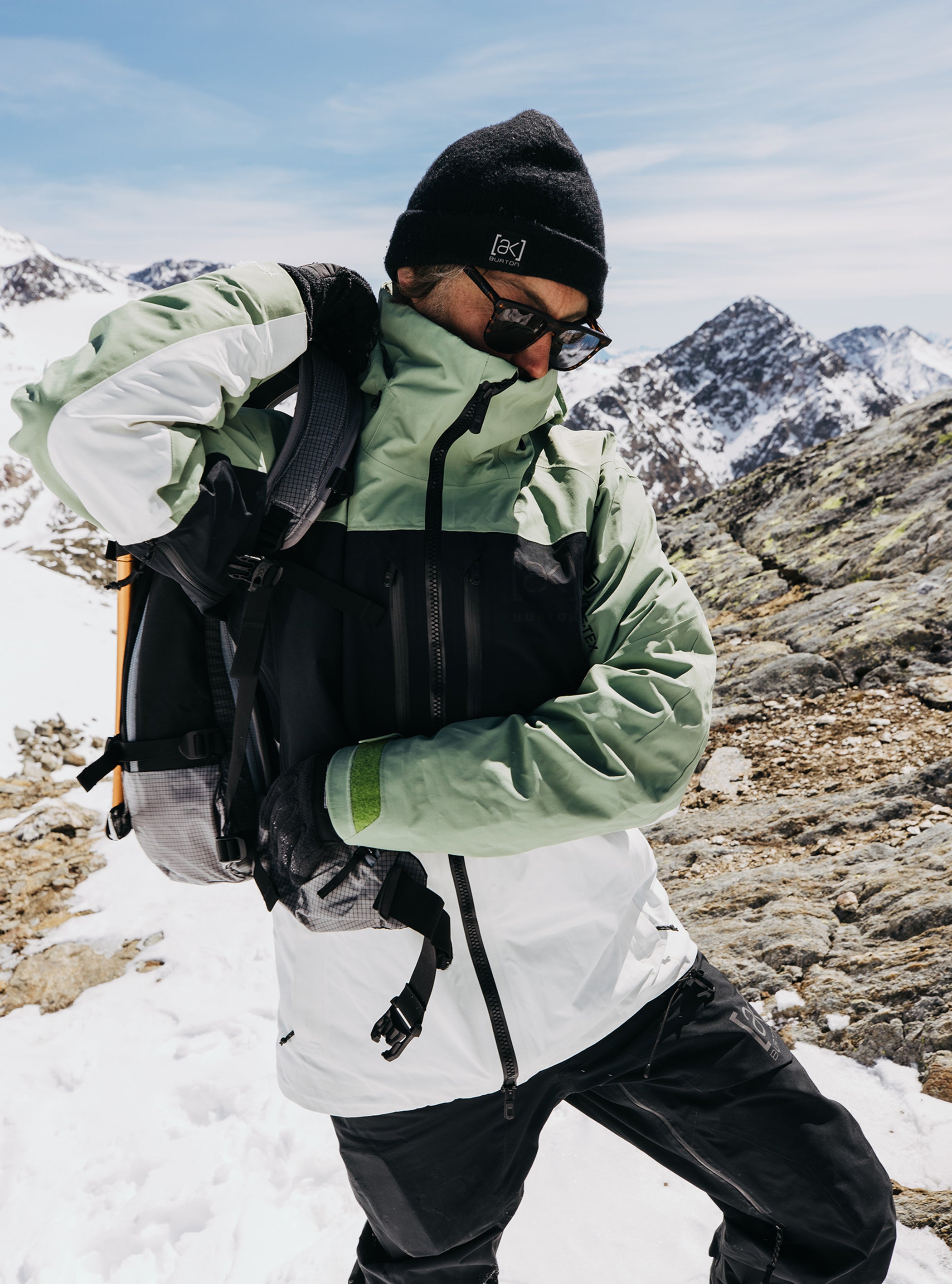 Product image of Burton [ak] Stagger Beanie[Variant:True Black]