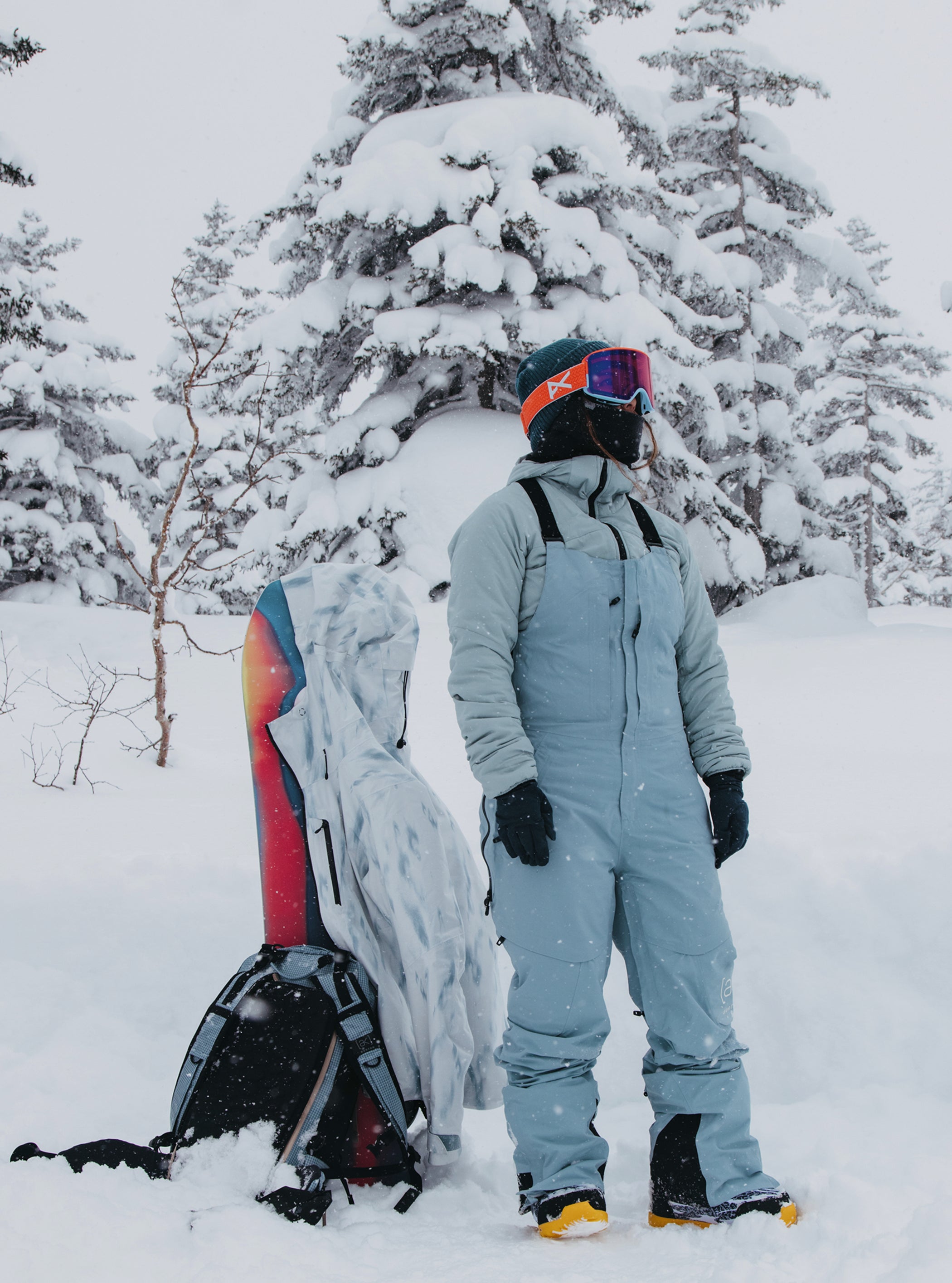Product image of Women's Burton [ak] Kimmy GORE-TEX 2L Bib Pants[Variant:Dusty Blue]