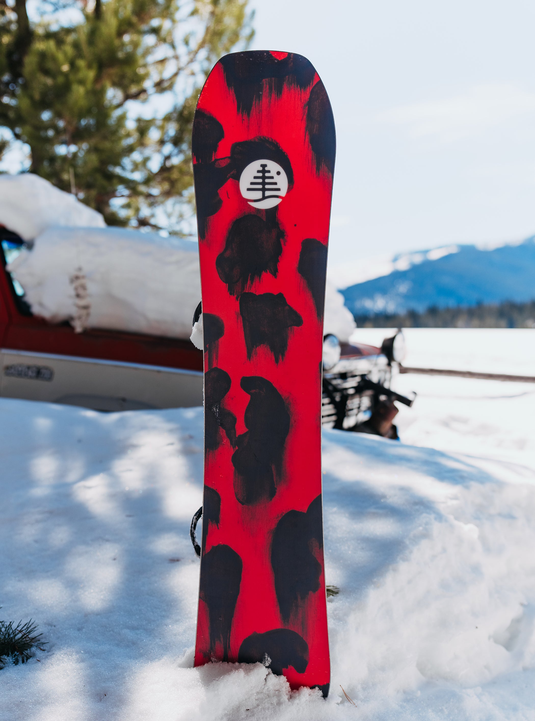 Burton Family Tree Hometown Hero Camber Snowboard für Kinder