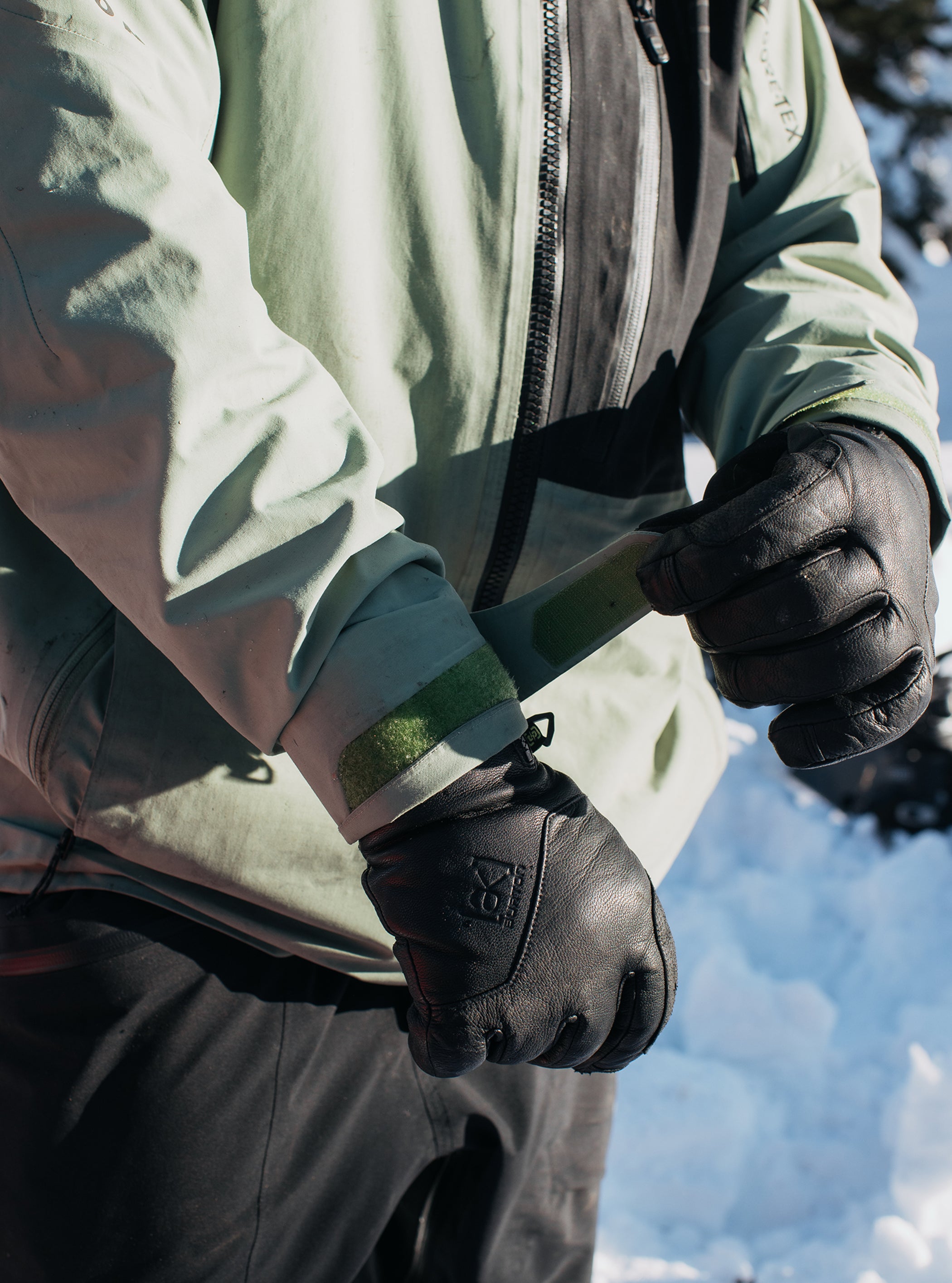 Burton [ak]® Clutch GORE-TEX Leather Gloves