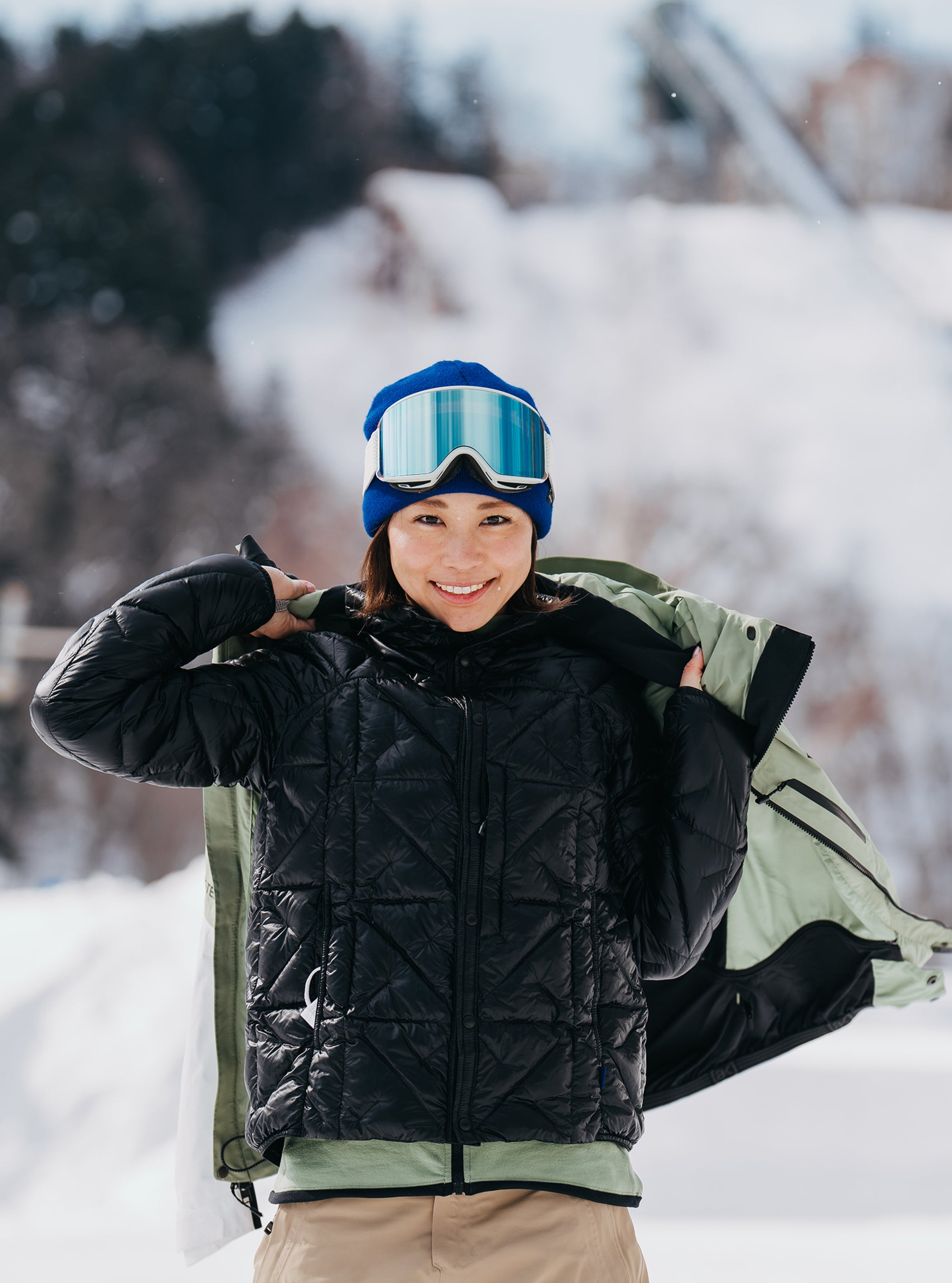 Product image of Women's Burton [ak] Baker Ultralight Down Jacket[Variant: True Black]