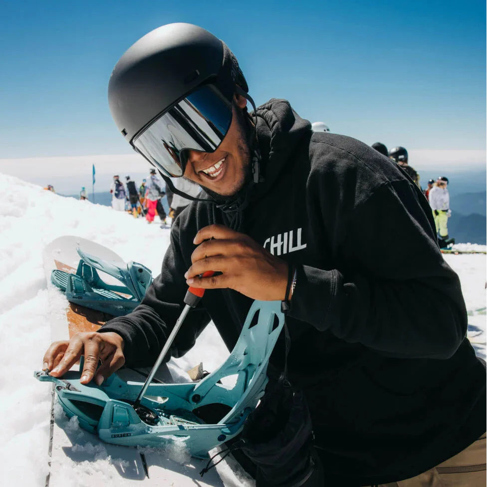 Chill youth mounting snowboard bindings