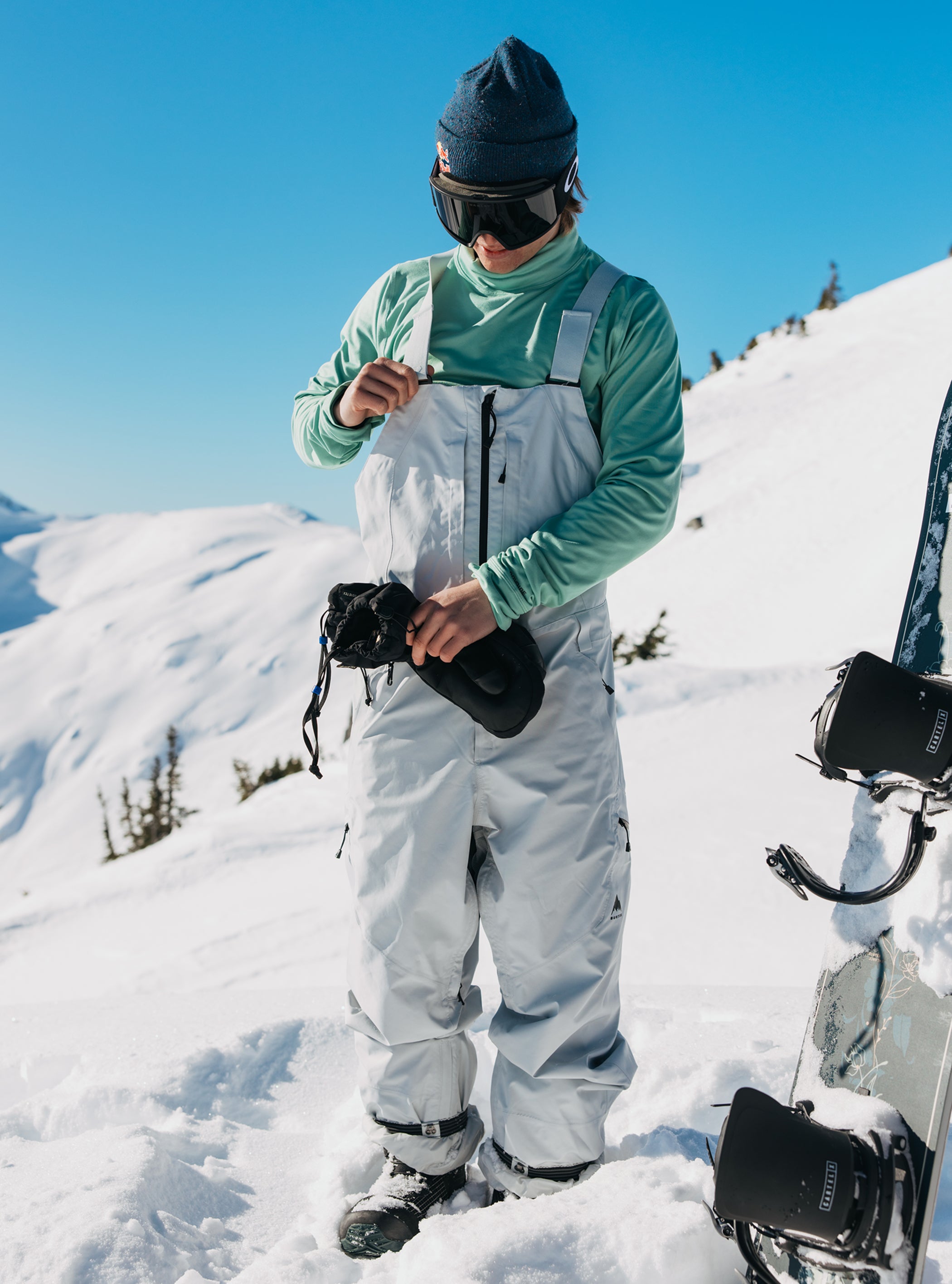Product image of Men's Burton Reserve GORE-TEX 2L Bib Pants[Variant:Gray Cloud]