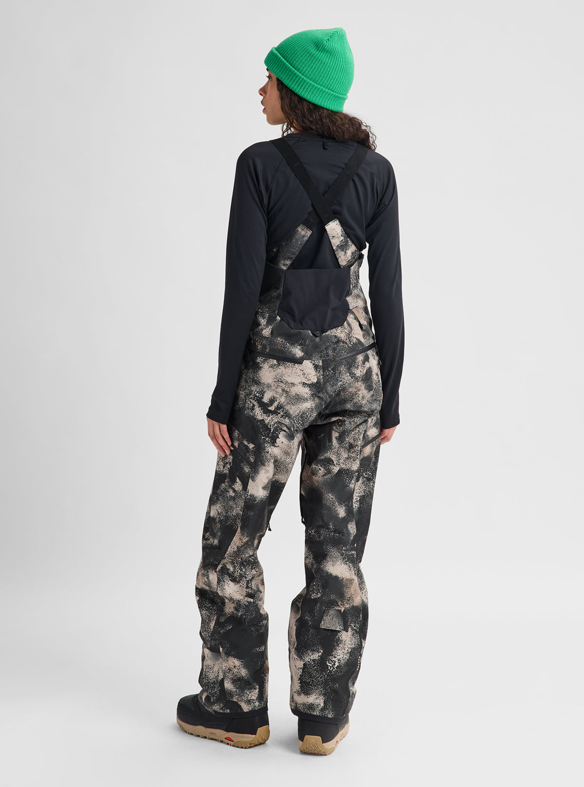 Product image of Women's Burton Reserve GORE-TEX 2L Bib Pants[Variant:Desert Rock]