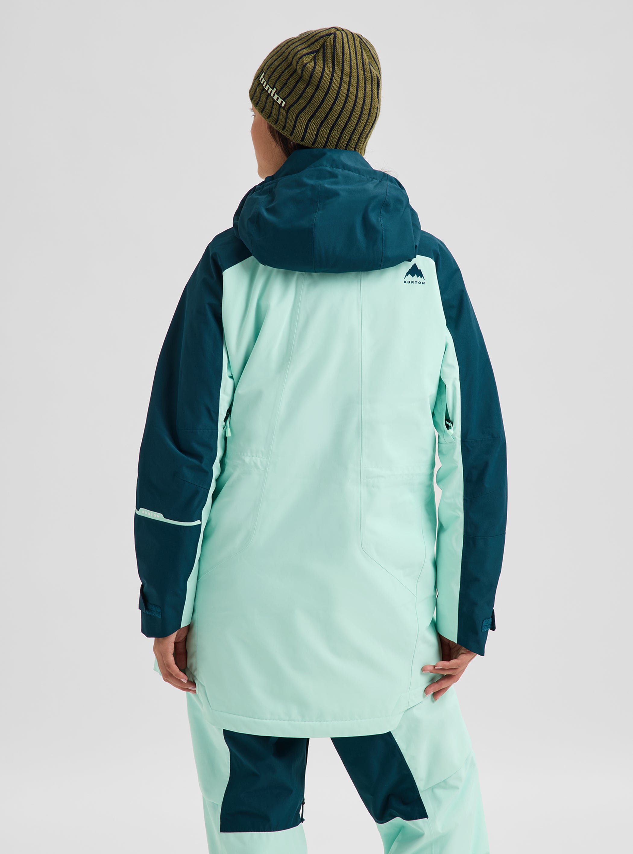 Product image of Women's Burton Reserve 2L Insulated Jacket[Variant:Atlantic Teal / Spring Frost]