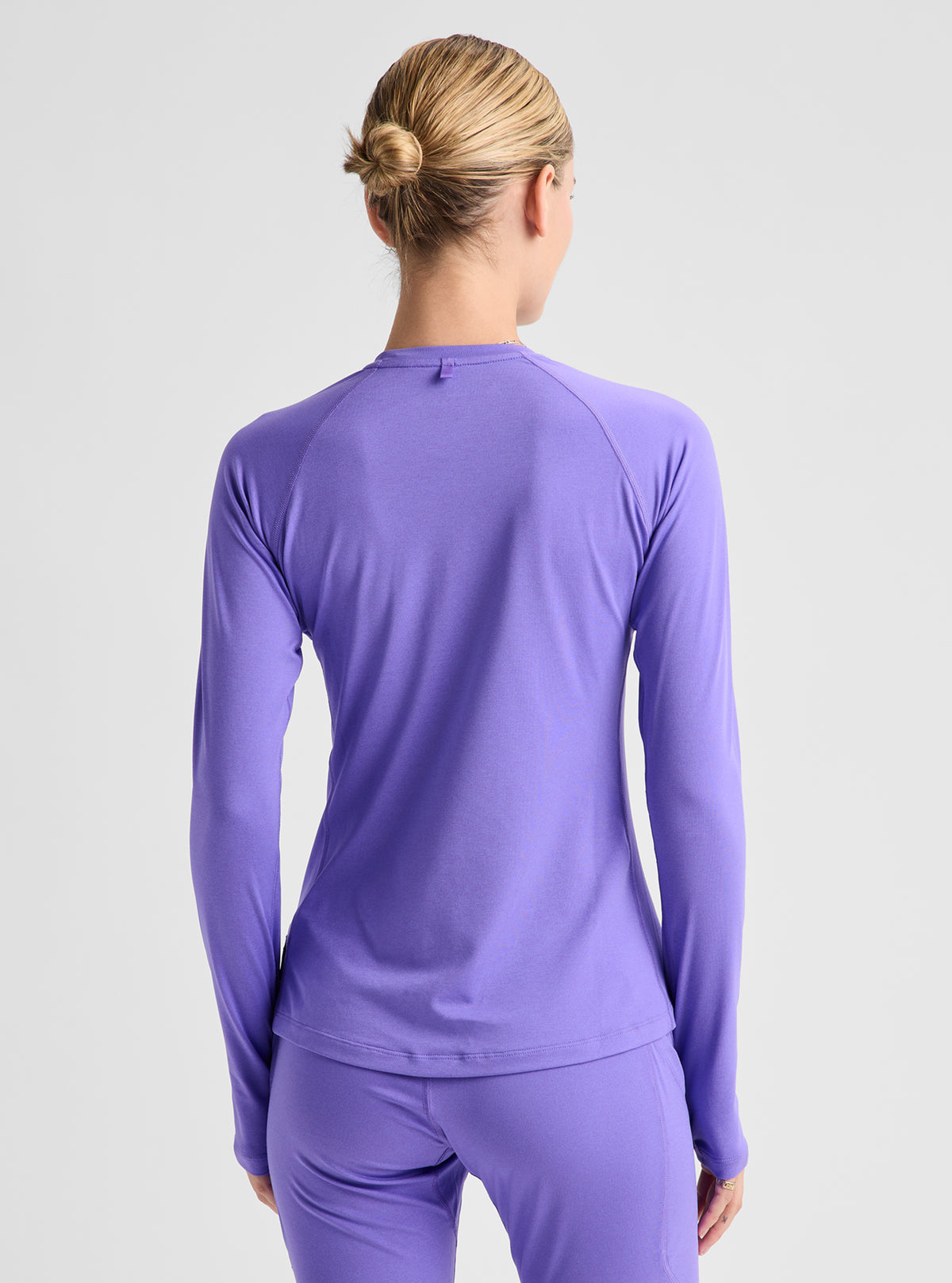 Product image of Women's Burton Lightweight Base Layer Crewneck[Variant:Purple Voltage]
