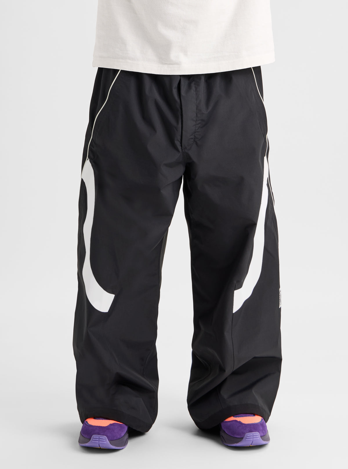 Product image of Men's Burton 2L Baggy Simple Pants[Variant:True Black]