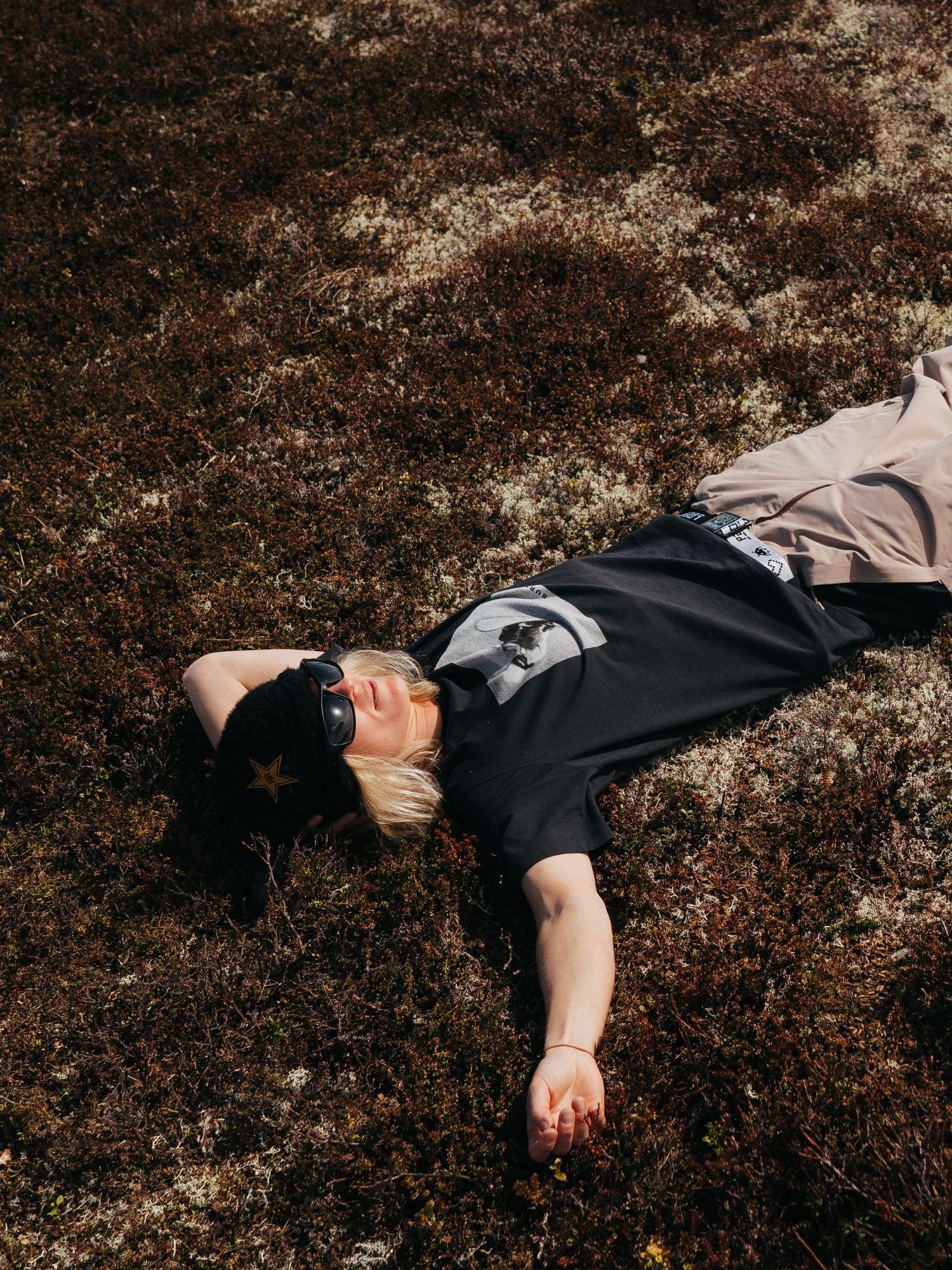 T-shirt, Burton Reserve snowboard pants